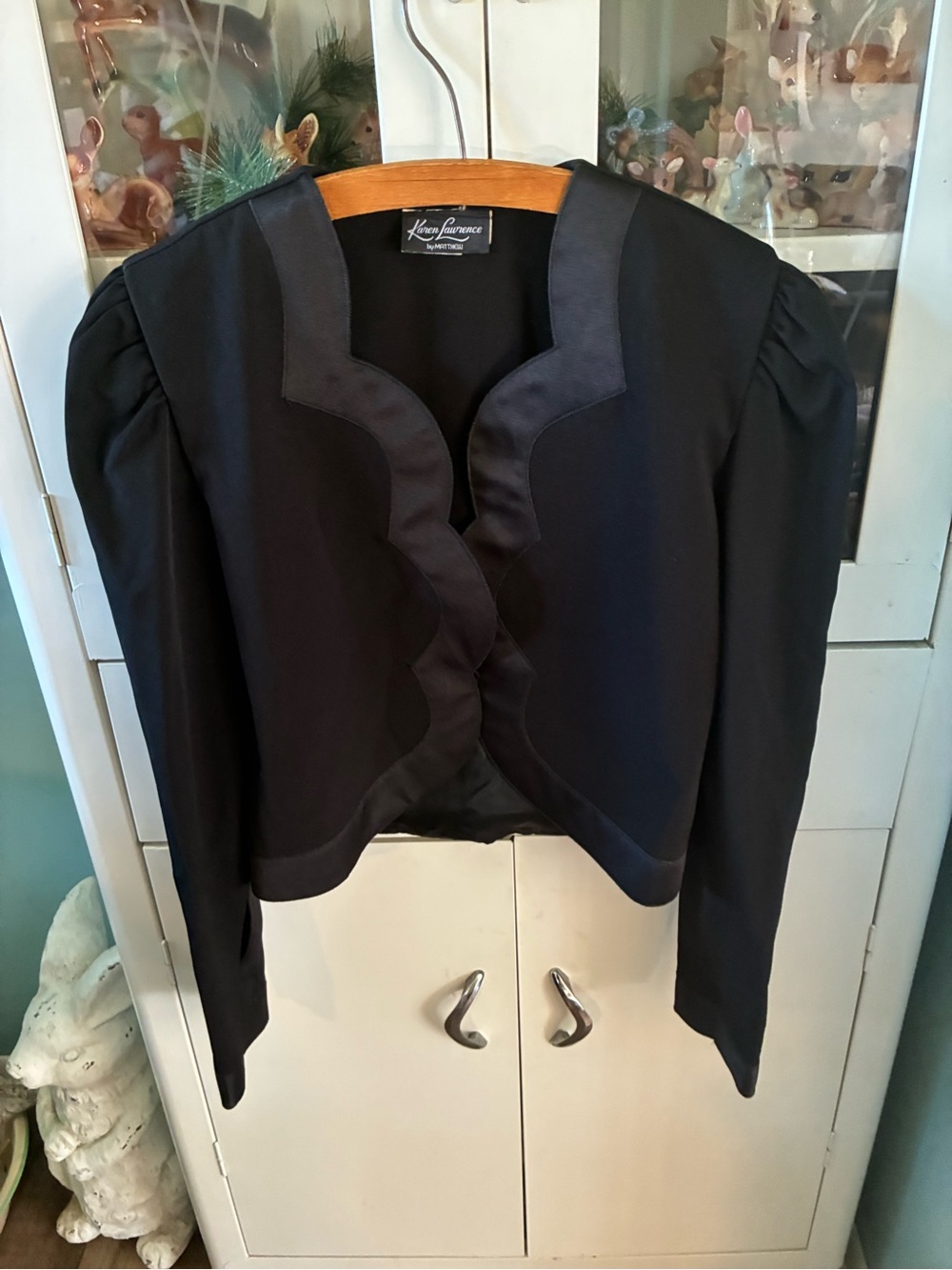 Karen Lawrence sz 4 Vintage Black Scalloped Cropped Jacket euc
